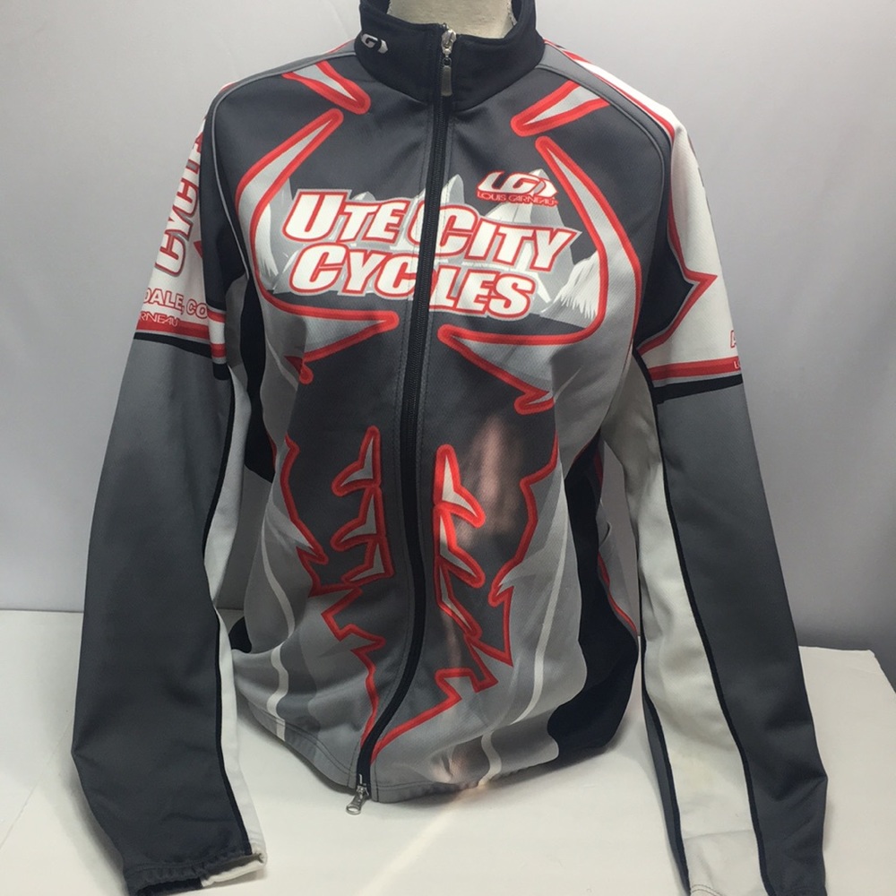 UTE CITY CYCLE JACKET. NWT